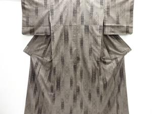 七宝模様織り出し本場泥大島紬着物(7マルキ)